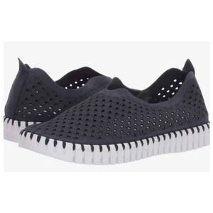 ILSE JACOBSEN Tulip Perforated Slip On Shoes Size 37 (6.5)